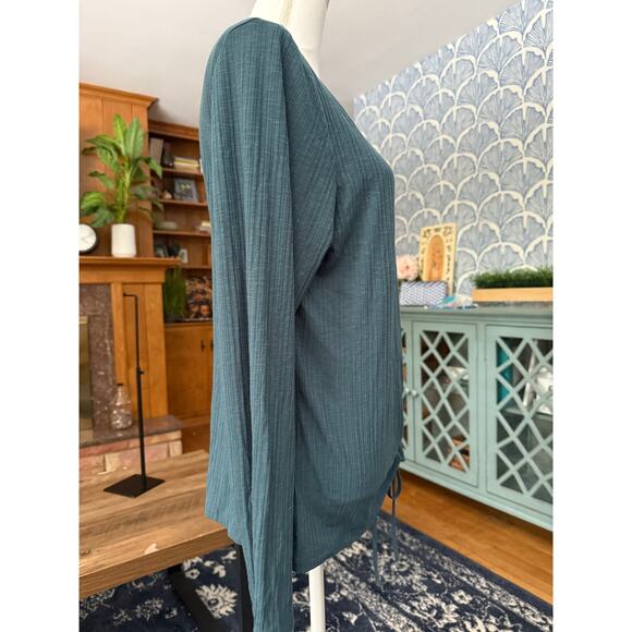 Wrangler Long Sleeve Knit Ruched Drawstring Top - Picture 3 of 5